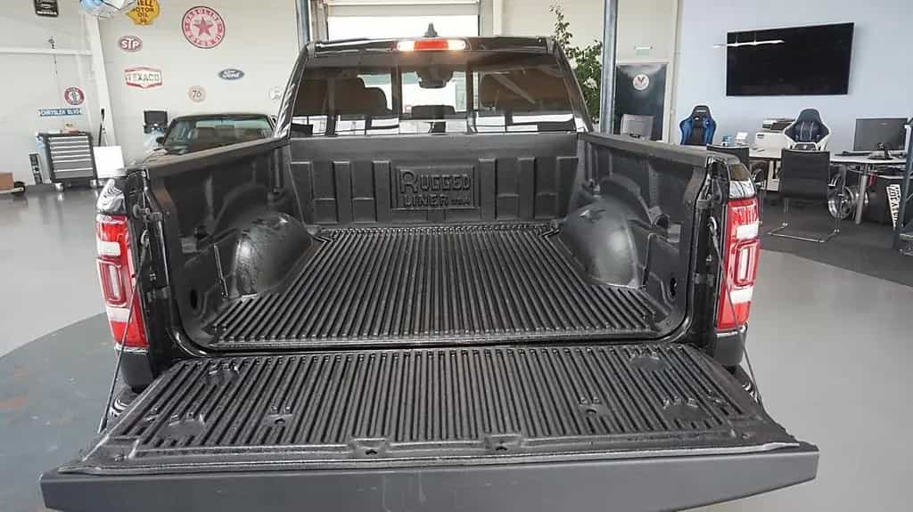 Dodge RAM 1500 HEMI *eTorque*Leder*AHK*Crew-Cab*Navi* 01/2022-photo-7