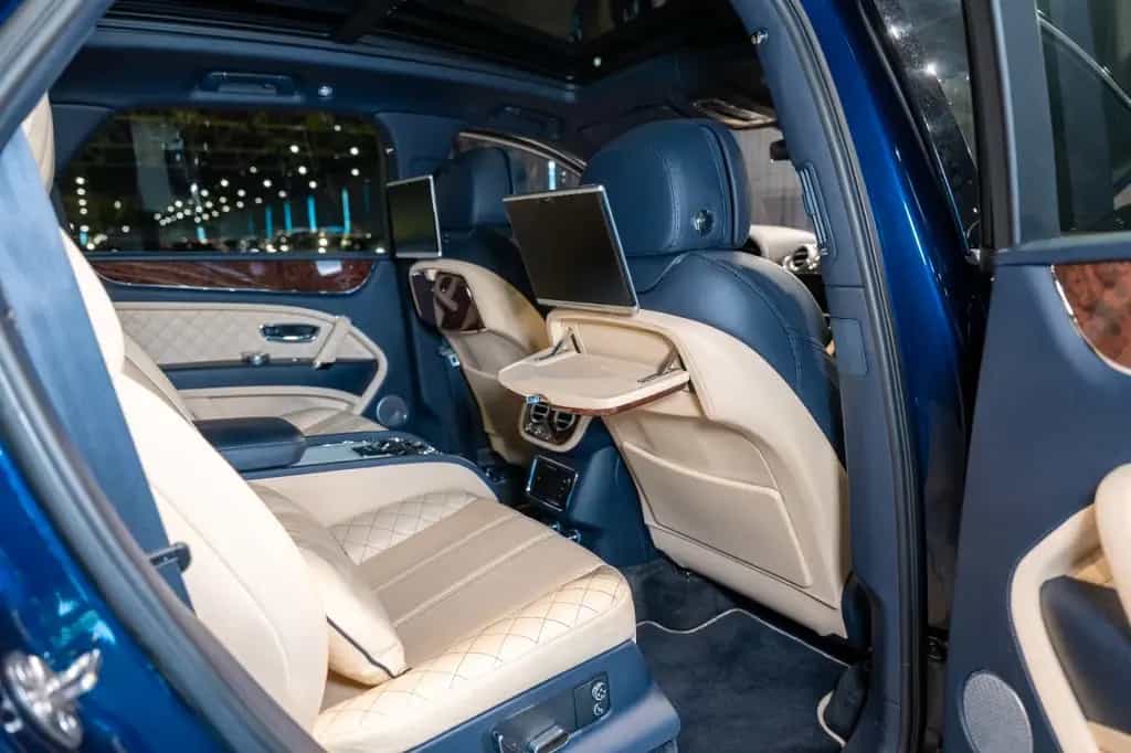 Bentley Bentayga 6.0 W12 Mulliner 4WD Autom. 08/2018-photo-13