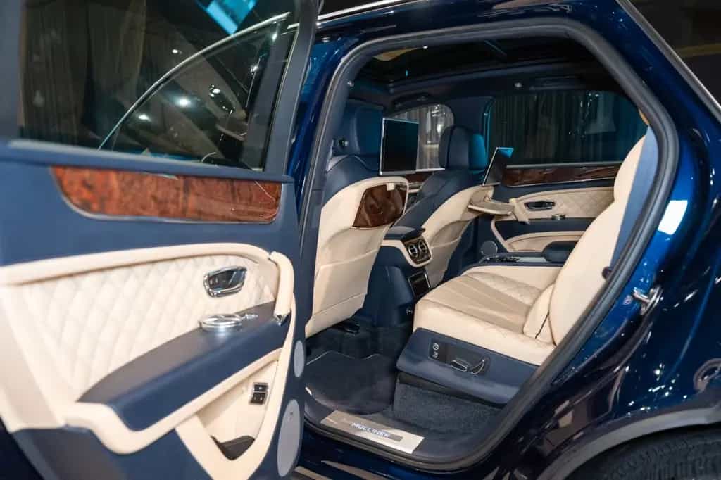 Bentley Bentayga 6.0 W12 Mulliner 4WD Autom. 08/2018-photo-15
