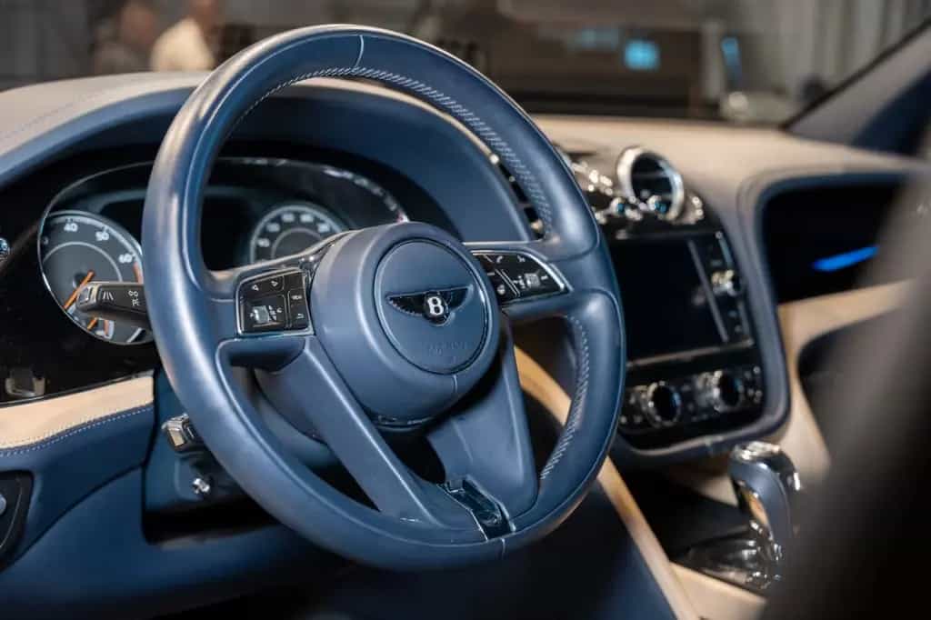 Bentley Bentayga 6.0 W12 Mulliner 4WD Autom. 08/2018-photo-19