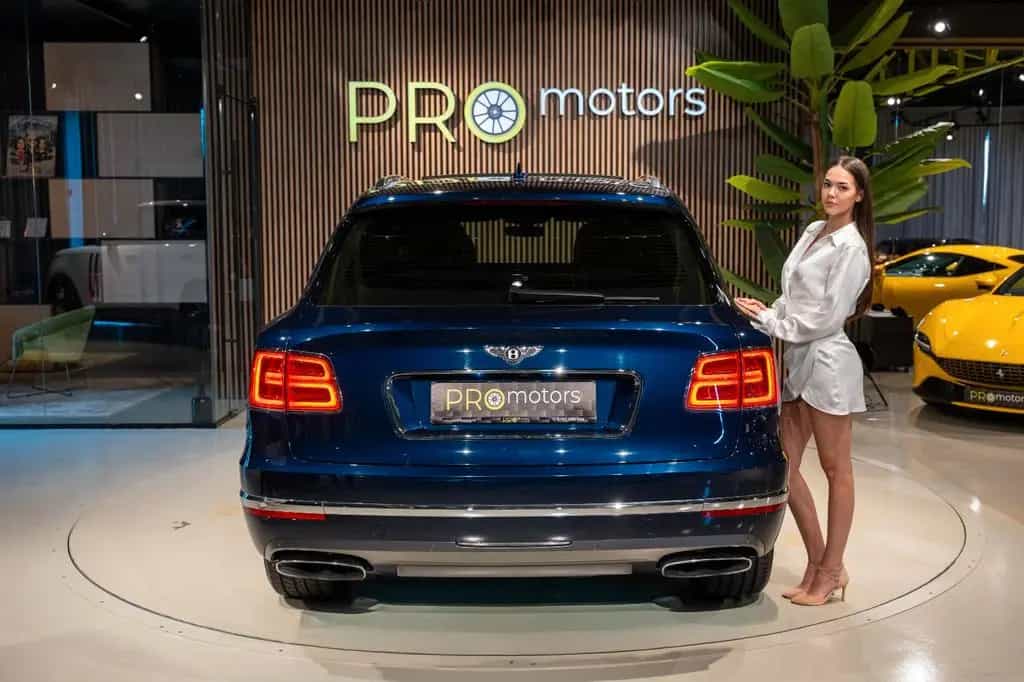 Bentley Bentayga 6.0 W12 Mulliner 4WD Autom. 08/2018-photo-24