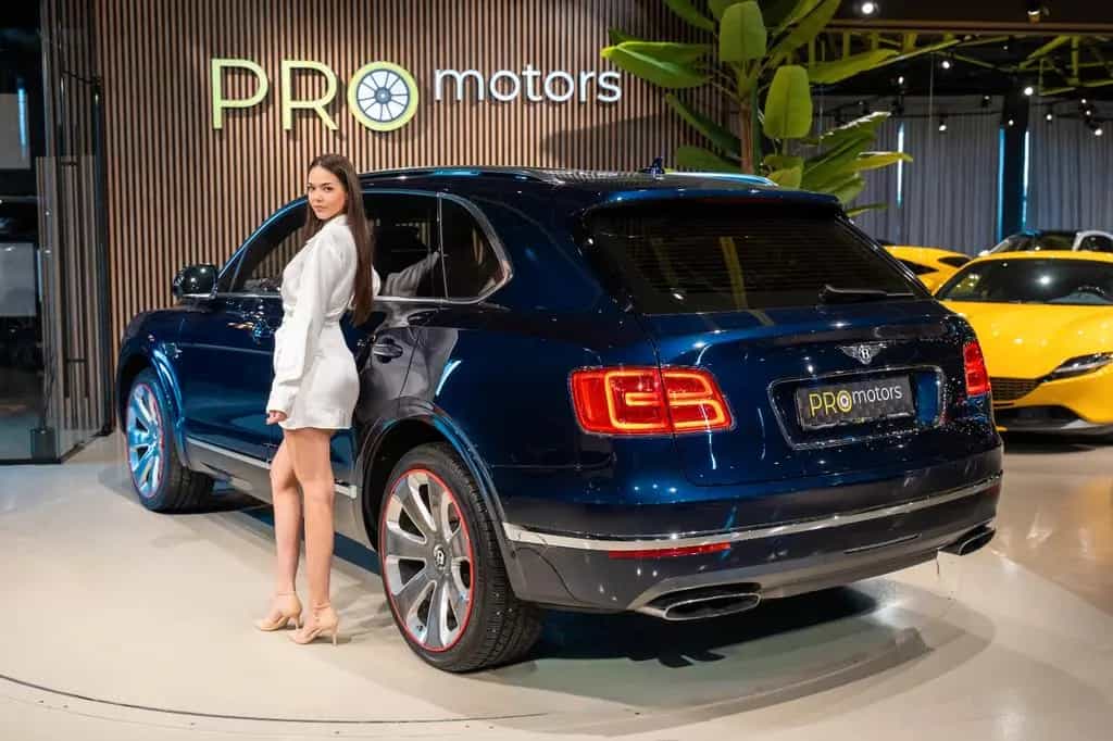 Bentley Bentayga 6.0 W12 Mulliner 4WD Autom. 08/2018-photo-29