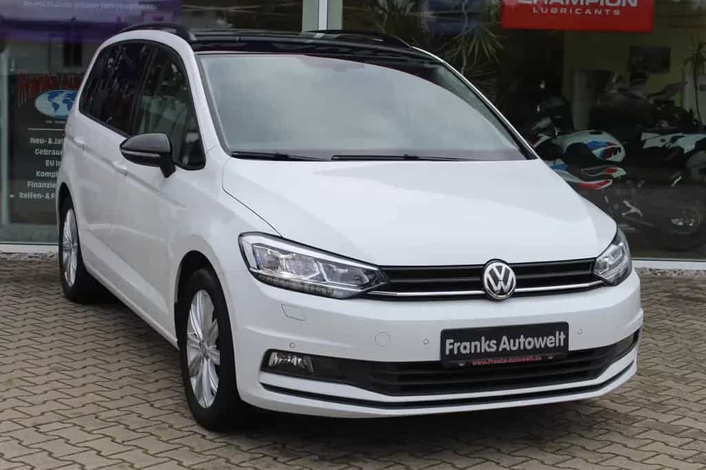 Volkswagen Touran 1.4l Highline + AHK 07/2018-photo-1