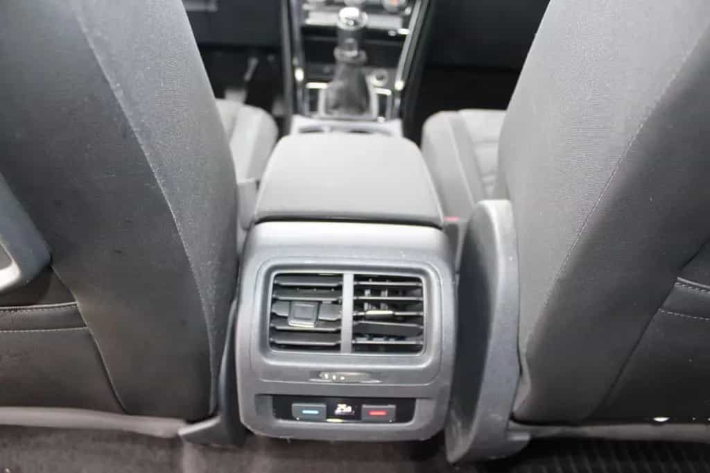 Volkswagen Touran 1.4l Highline + AHK 07/2018-photo-18