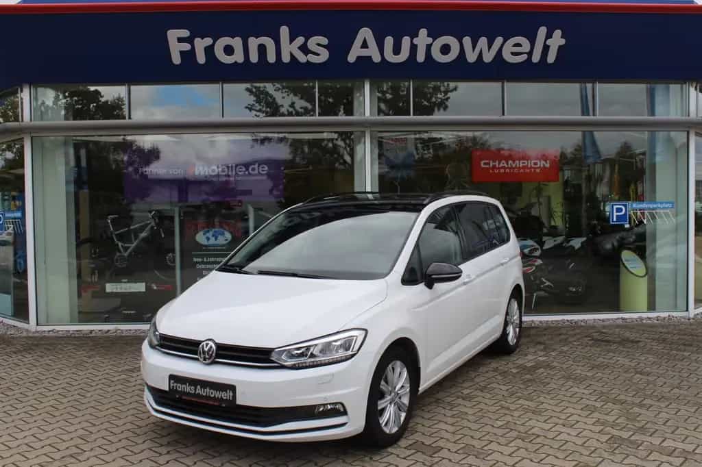 Volkswagen Touran 1.4l Highline + AHK 07/2018-photo-2
