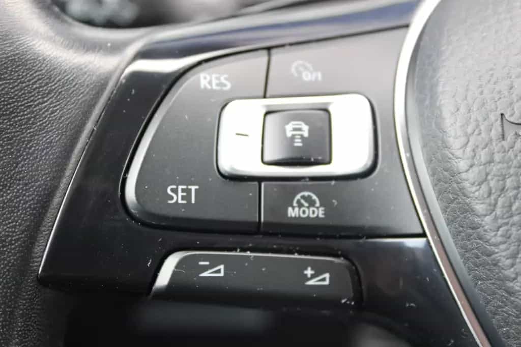 Volkswagen Touran 1.4l Highline + AHK 07/2018-photo-8