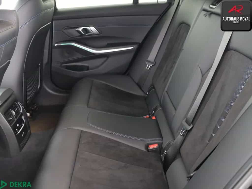 BMW 330 i T M SPORT SHADOW LASER,HUD,KAMERA,KEYLESS 09/2022-photo-11