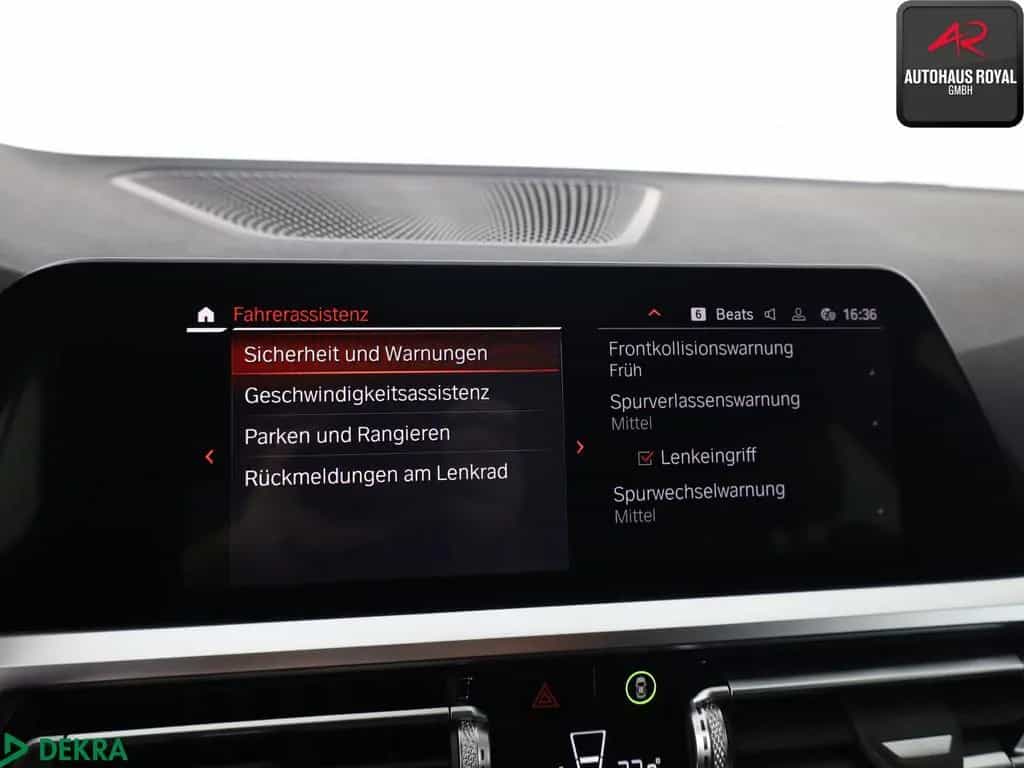 BMW 330 i T M SPORT SHADOW LASER,HUD,KAMERA,KEYLESS 09/2022-photo-16