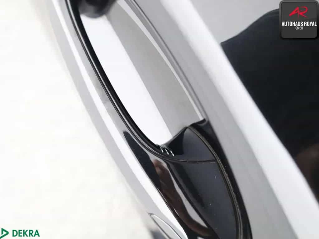 BMW 330 i T M SPORT SHADOW LASER,HUD,KAMERA,KEYLESS 09/2022-photo-22