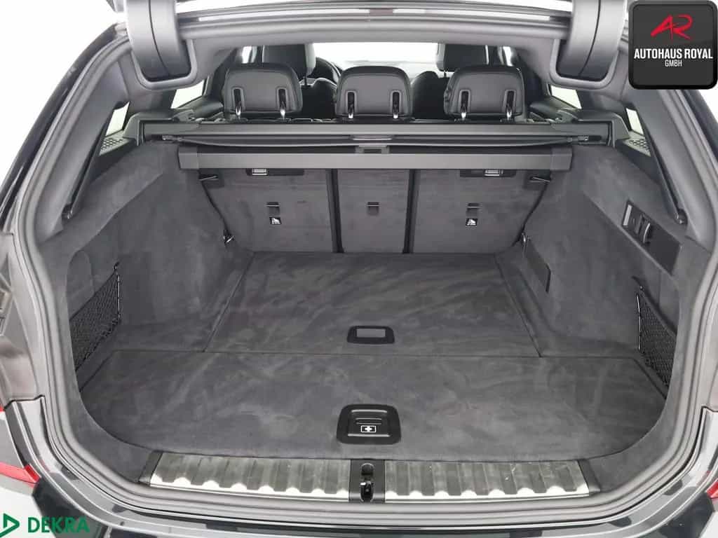 BMW 330 i T M SPORT SHADOW LASER,HUD,KAMERA,KEYLESS 09/2022-photo-8