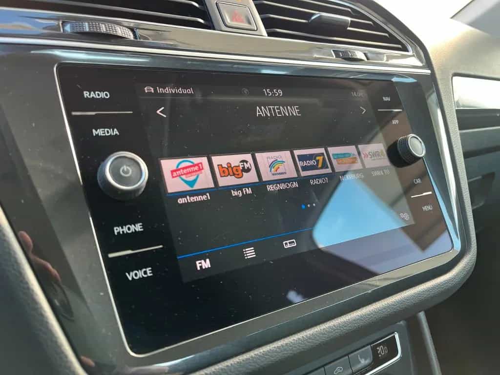 Volkswagen Tiguan 2.0 TSI DSG 4M R-Line 2.HD NAV KAM AHK 12/2017-photo-15