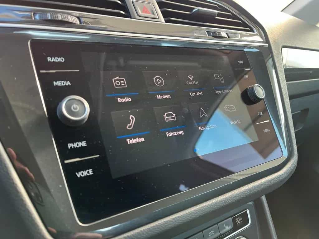 Volkswagen Tiguan 2.0 TSI DSG 4M R-Line 2.HD NAV KAM AHK 12/2017-photo-16