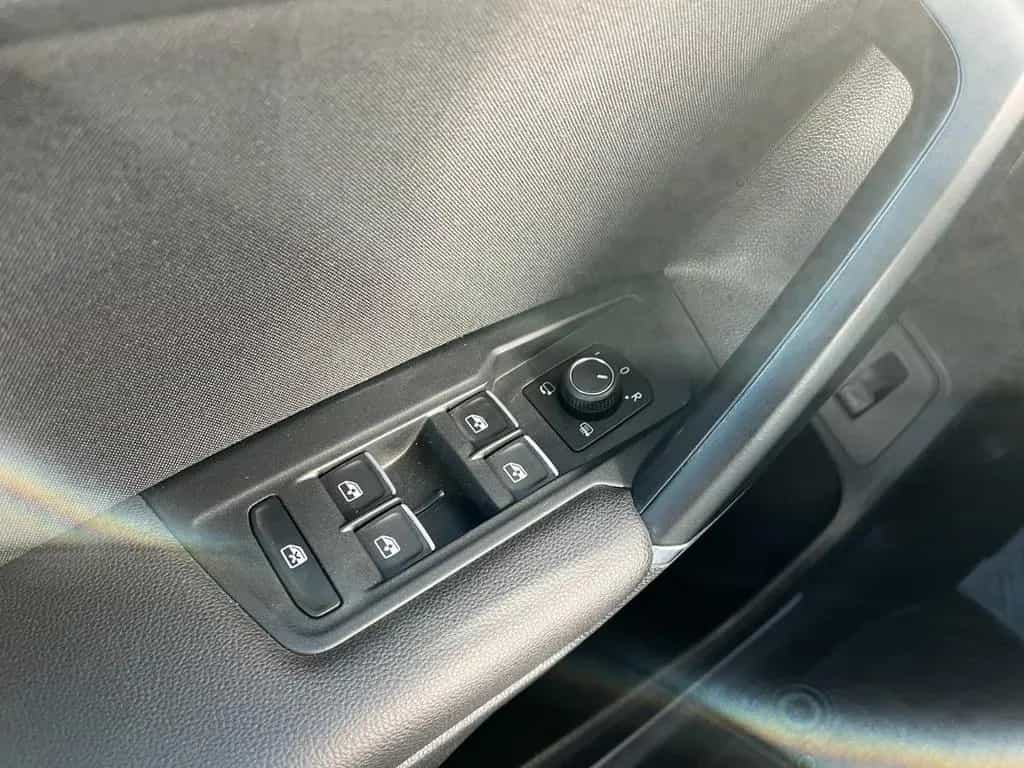 Volkswagen Tiguan 2.0 TSI DSG 4M R-Line 2.HD NAV KAM AHK 12/2017-photo-28