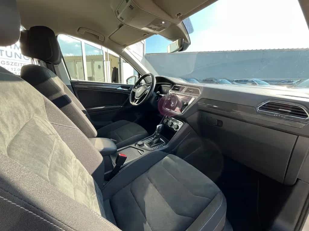 Volkswagen Tiguan 2.0 TSI DSG 4M R-Line 2.HD NAV KAM AHK 12/2017-photo-5