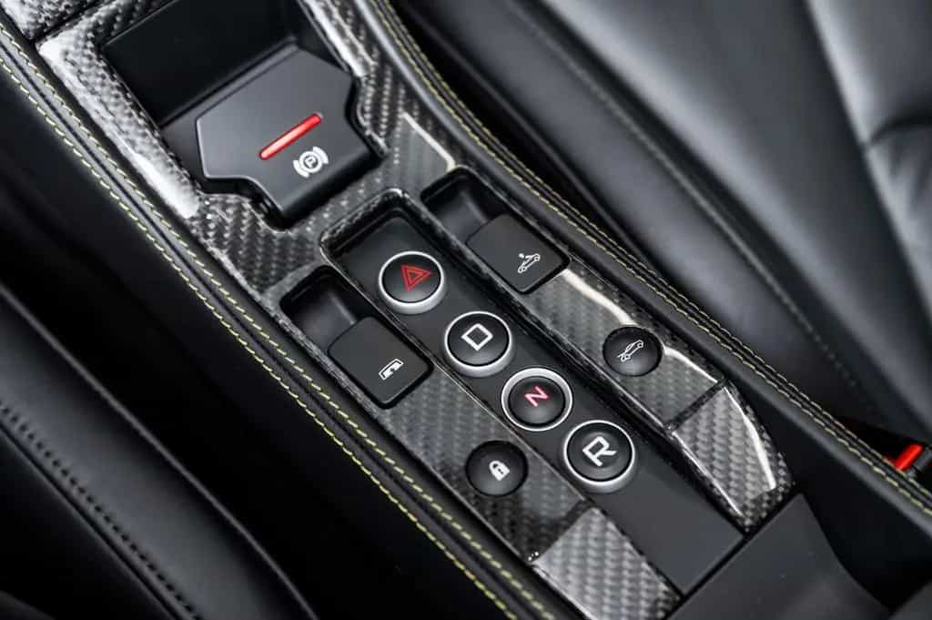 McLaren 650S Spider /Carbon pack/Camera/Lift/El.seats 04/2018-photo-11