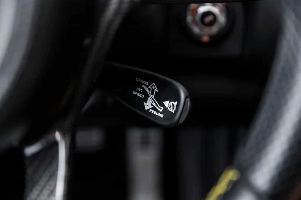 McLaren 650S Spider /Carbon pack/Camera/Lift/El.seats 04/2018-photo-16
