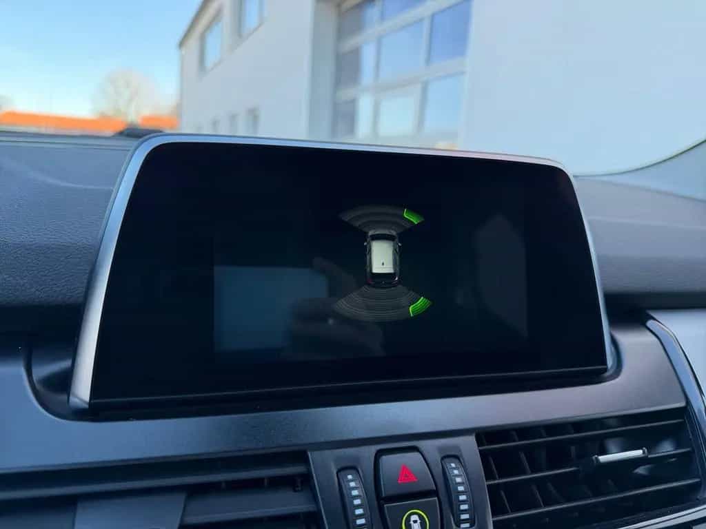 BMW 2 Series 218i Gran Tourer Advantage Navi SHZ PDC  AHK 10/2017-photo-21