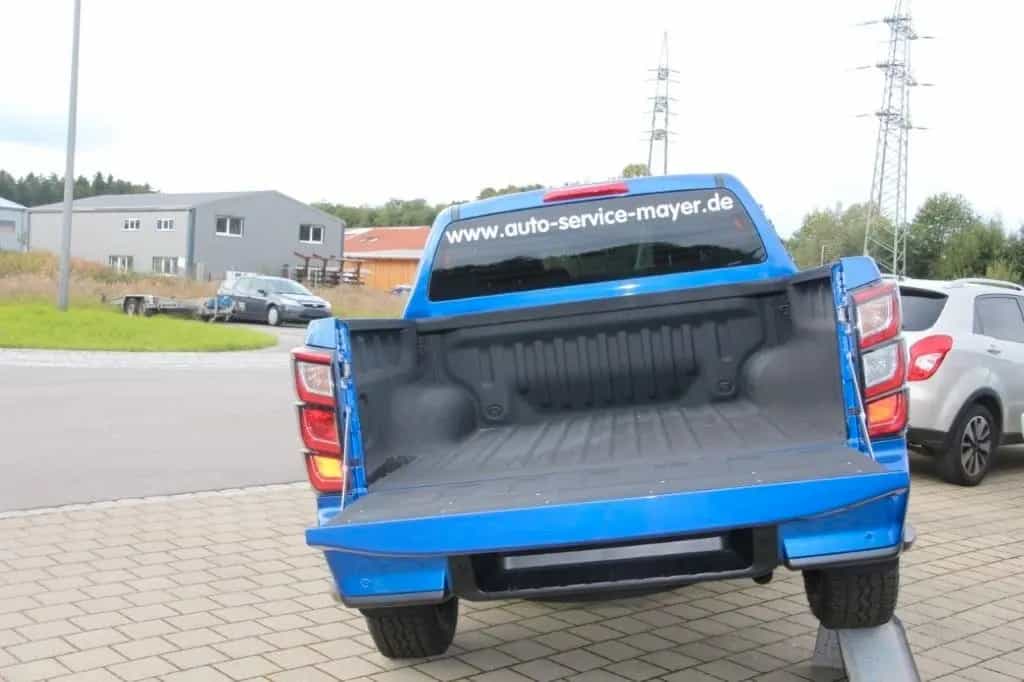 Isuzu D-Max Double Cab 10/2025-photo-3