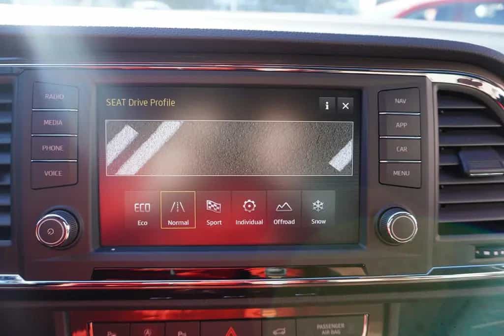 Seat Ateca 2.0 TSI Xcellence 4Drive LED Navi Kamera 07/2018-photo-22