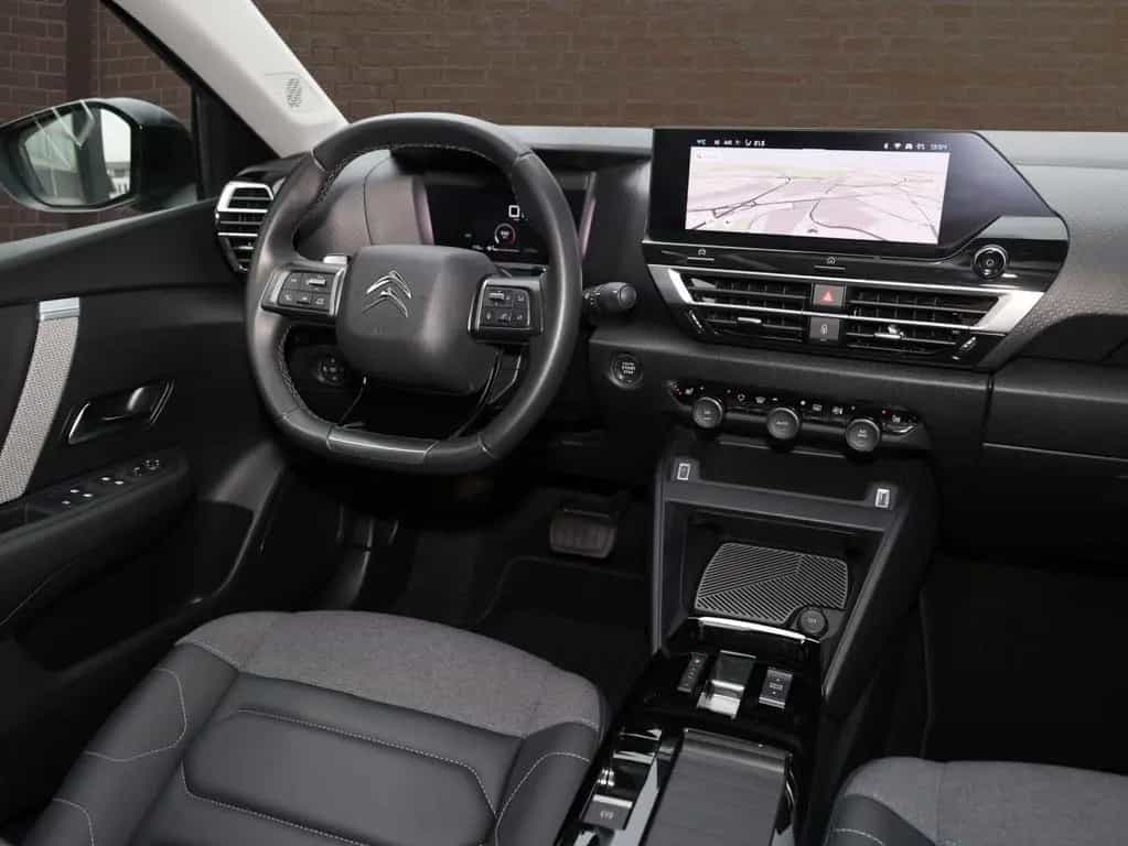 Citroën C4 Shine 10/2023-photo-11