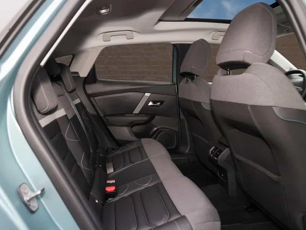 Citroën C4 Shine 10/2023-photo-9