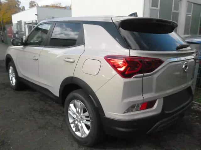 KGM Korando 1.5 Essential AUTOMATIC TEMPOM. PDC+KAM. null-photo-2