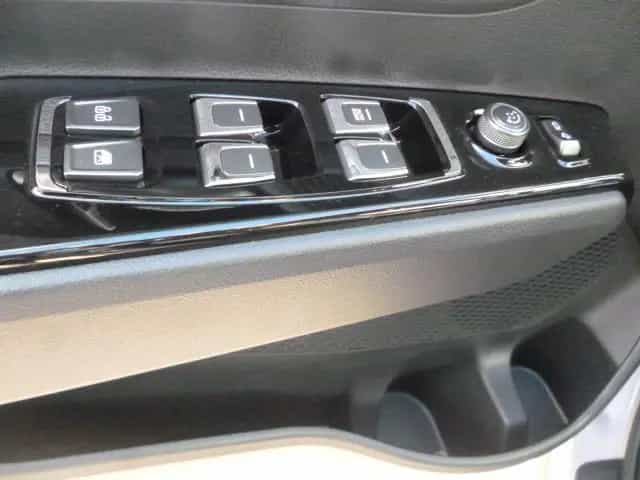 KGM Korando 1.5 Essential AUTOMATIC TEMPOM. PDC+KAM. null-photo-9