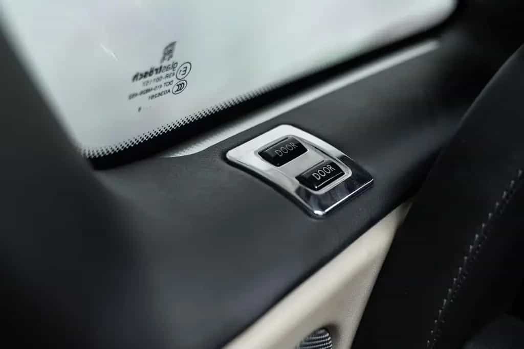 Rolls-Royce Phantom Drophead - Full Service History - Teak D 09/2008-photo-10