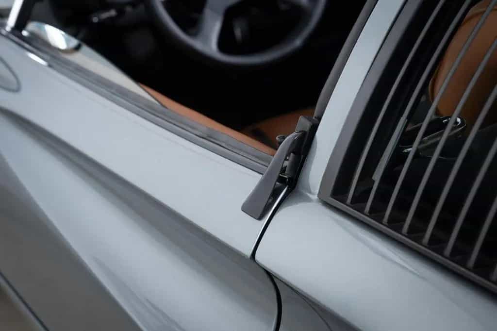 Ferrari 308 GTS - Nut & Bolt Restored - Grigio Fer 700/C 02/1978-photo-20