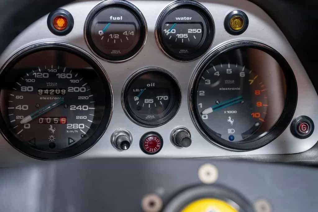 Ferrari 308 GTS - Nut & Bolt Restored - Grigio Fer 700/C 02/1978-photo-9