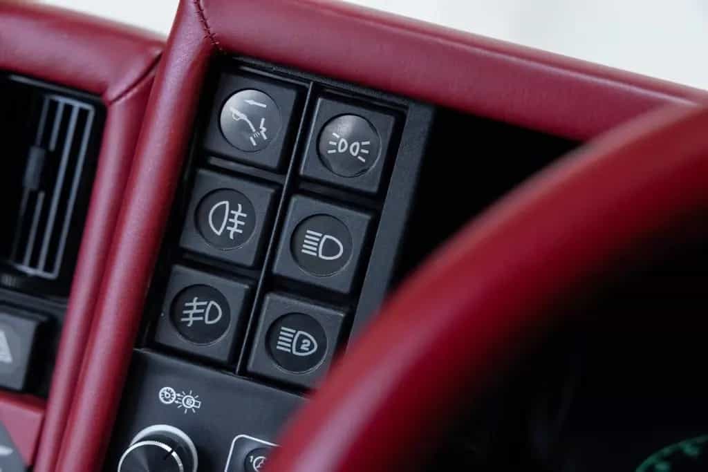 Aston Martin Lagonda Series 4 - 1 of 72 LHD - Full History 05/1992-photo-12