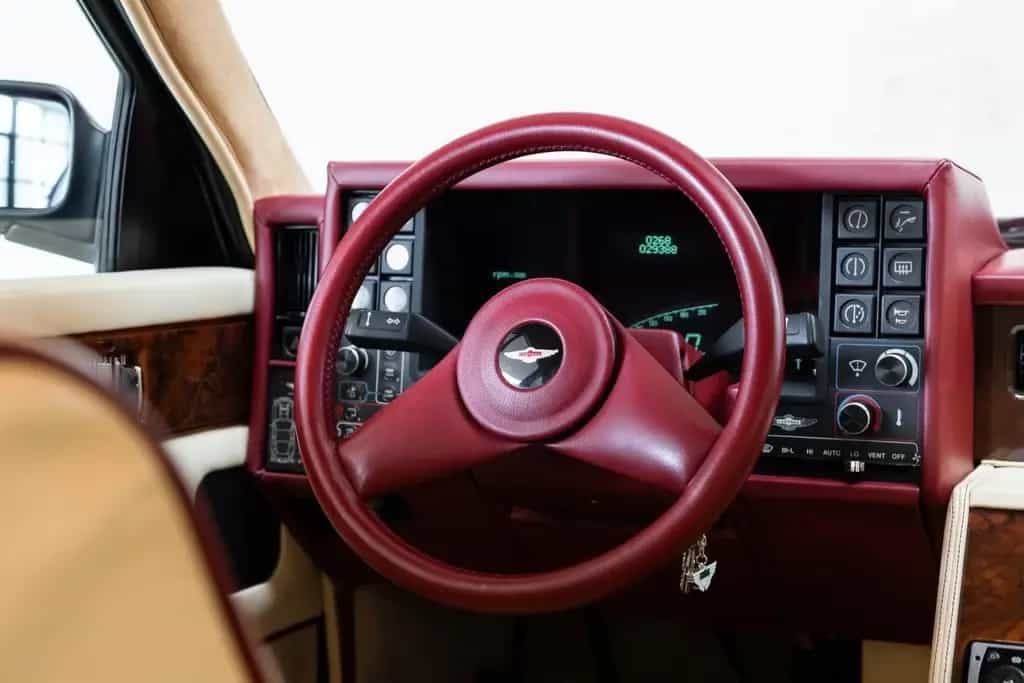 Aston Martin Lagonda Series 4 - 1 of 72 LHD - Full History 05/1992-photo-8