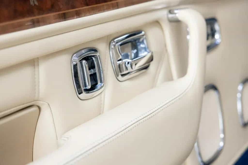Rolls-Royce Corniche V Cabrio - Low Mileage - 1 of 374 - 04/2000-photo-9