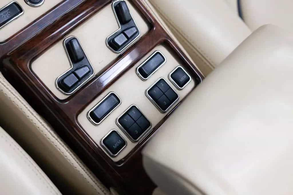 Rolls-Royce Corniche V Cabrio - Low Mileage - 1 of 374 - 04/2000-photo-21