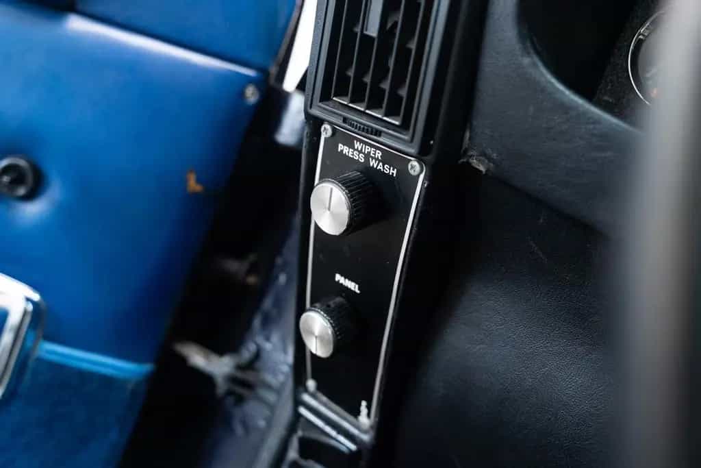 Aston Martin DBS V8 Series 2 - ZF 5-Speed - LHD - EU Car - 04/1972-photo-7