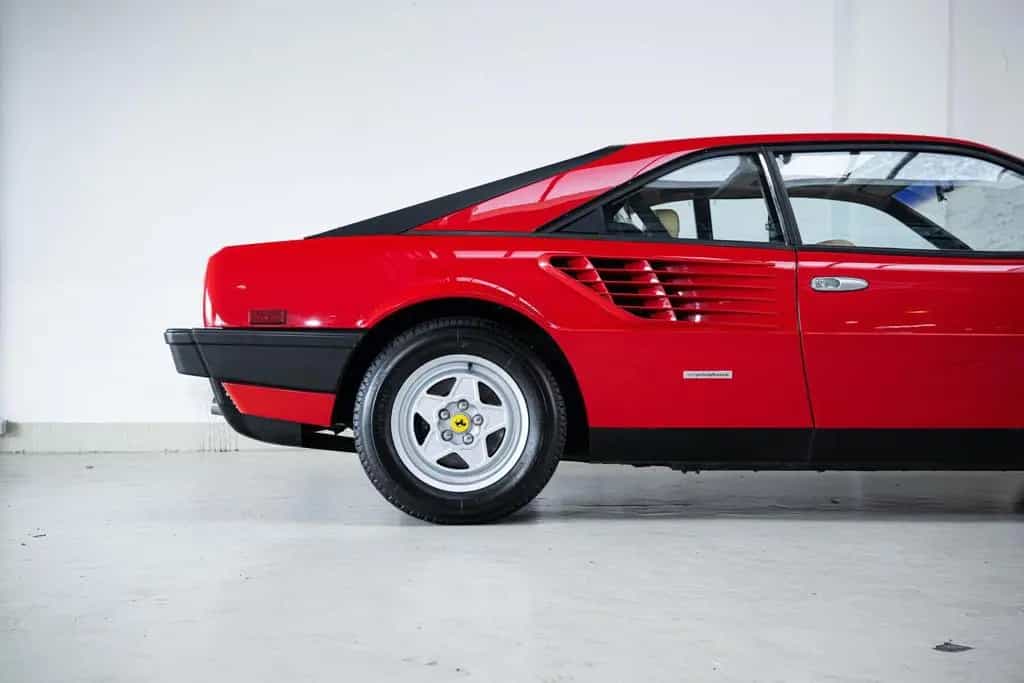 Ferrari Mondial 8 Quattrovalvole - Fully Serviced - Low 02/1985-photo-14