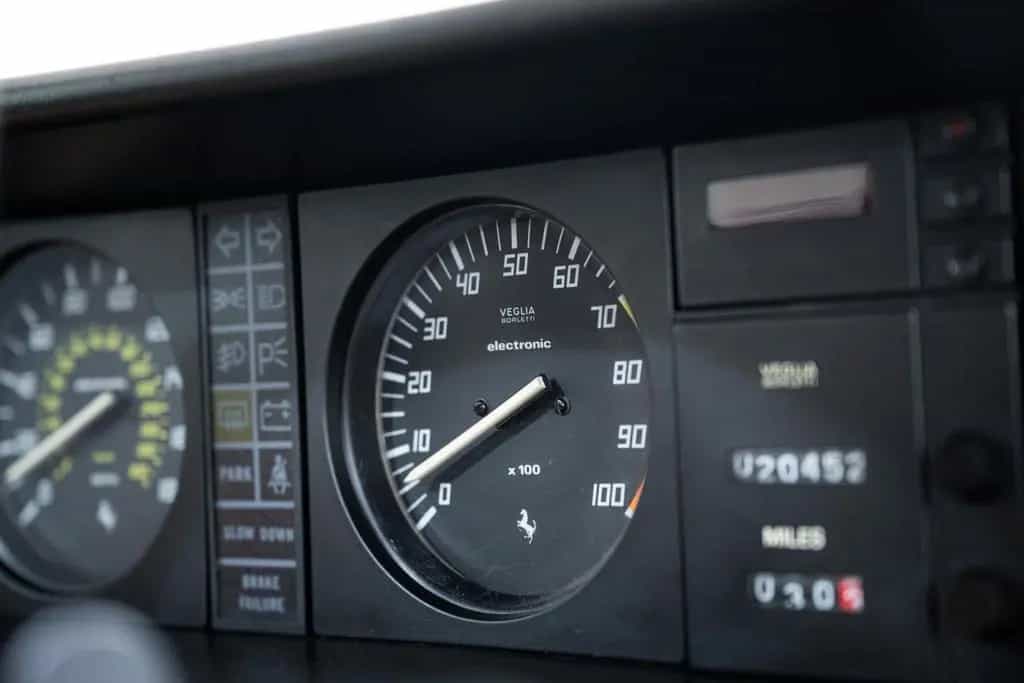 Ferrari Mondial 8 Quattrovalvole - Fully Serviced - Low 02/1985-photo-27