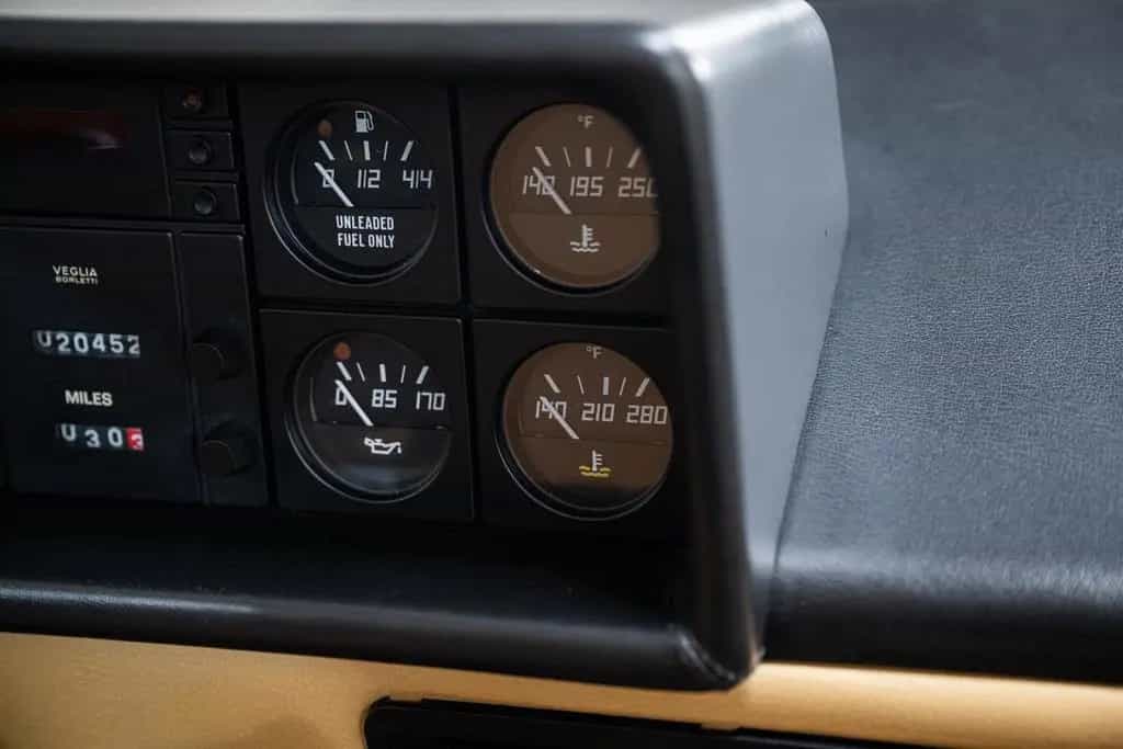 Ferrari Mondial 8 Quattrovalvole - Fully Serviced - Low 02/1985-photo-31