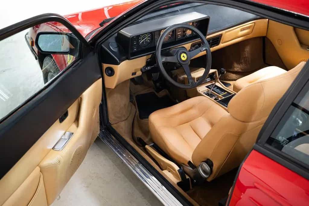 Ferrari Mondial 8 Quattrovalvole - Fully Serviced - Low 02/1985-photo-32
