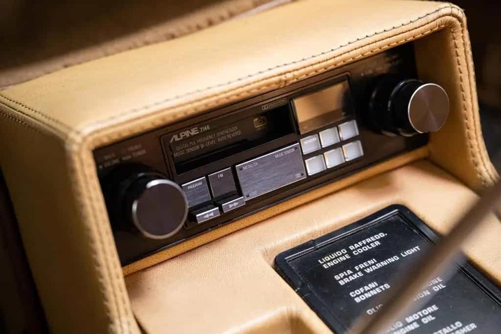 Ferrari Mondial 8 Quattrovalvole - Fully Serviced - Low 02/1985-photo-37