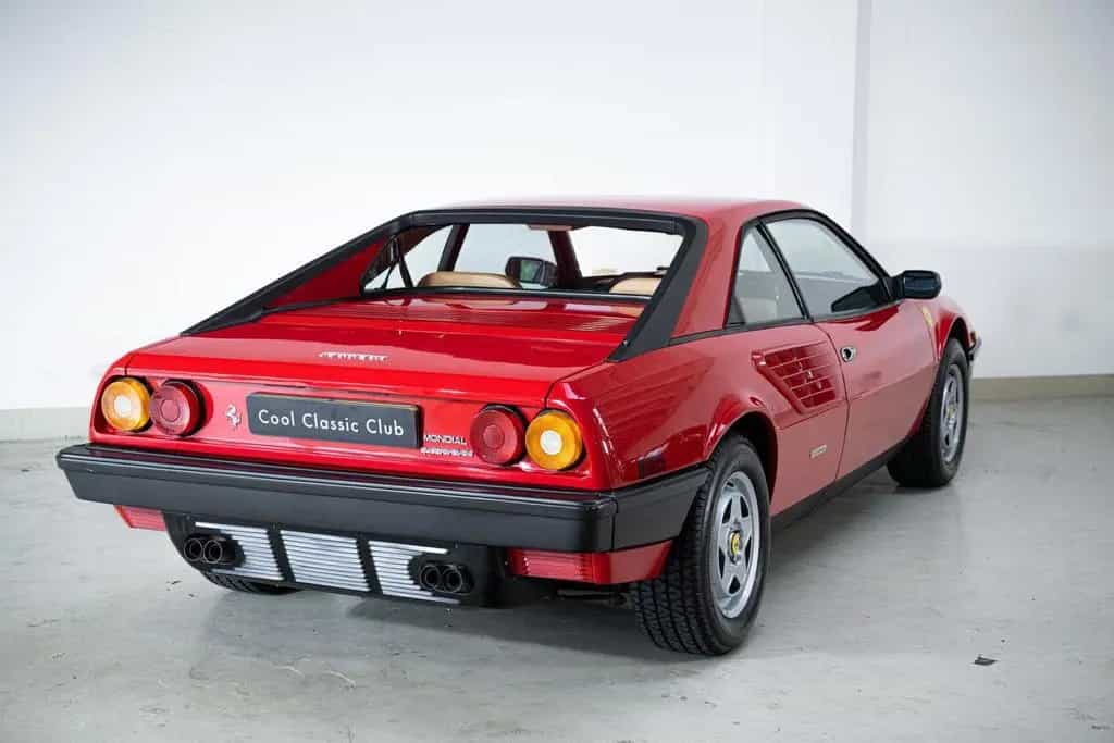 Ferrari Mondial 8 Quattrovalvole - Fully Serviced - Low 02/1985-photo-47