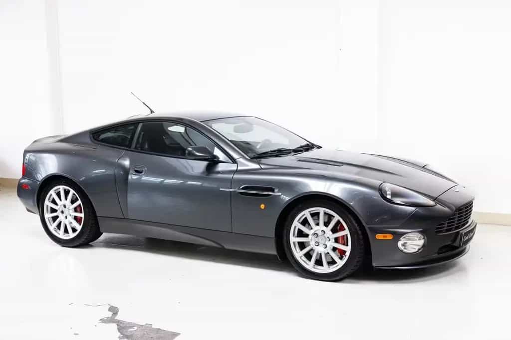 Aston Martin Vanquish V12 - S 5.9 - Dealer Maintained - 02/2006-photo-1