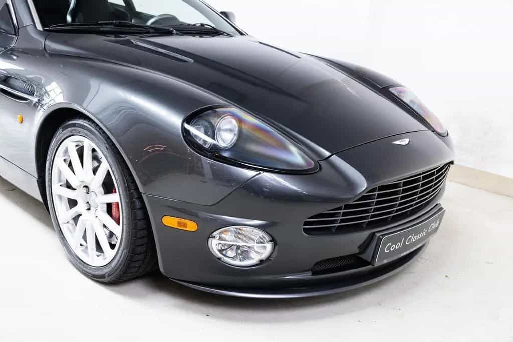 Aston Martin Vanquish V12 - S 5.9 - Dealer Maintained - 02/2006-photo-23