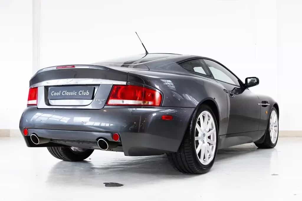 Aston Martin Vanquish V12 - S 5.9 - Dealer Maintained - 02/2006-photo-4