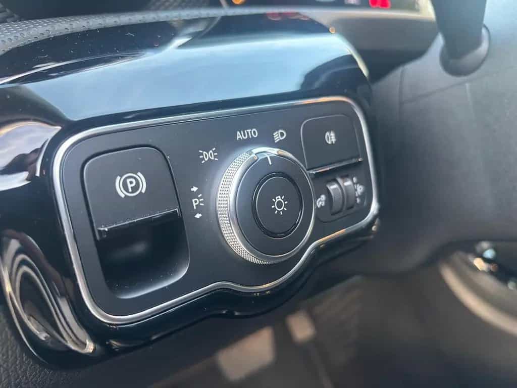 Mercedes-Benz A 200 /AUTOMATIK/WIDESCREEN/EURO6/TOP/ 10/2019-photo-25