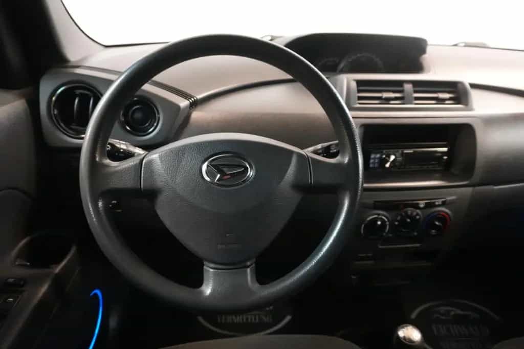 Daihatsu Materia 1.5 Klima TÜV Neu 01/2007-photo-19