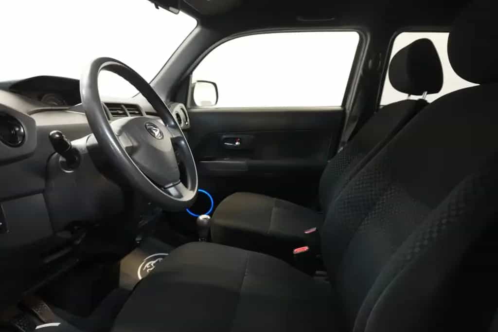 Daihatsu Materia 1.5 Klima TÜV Neu 01/2007-photo-7