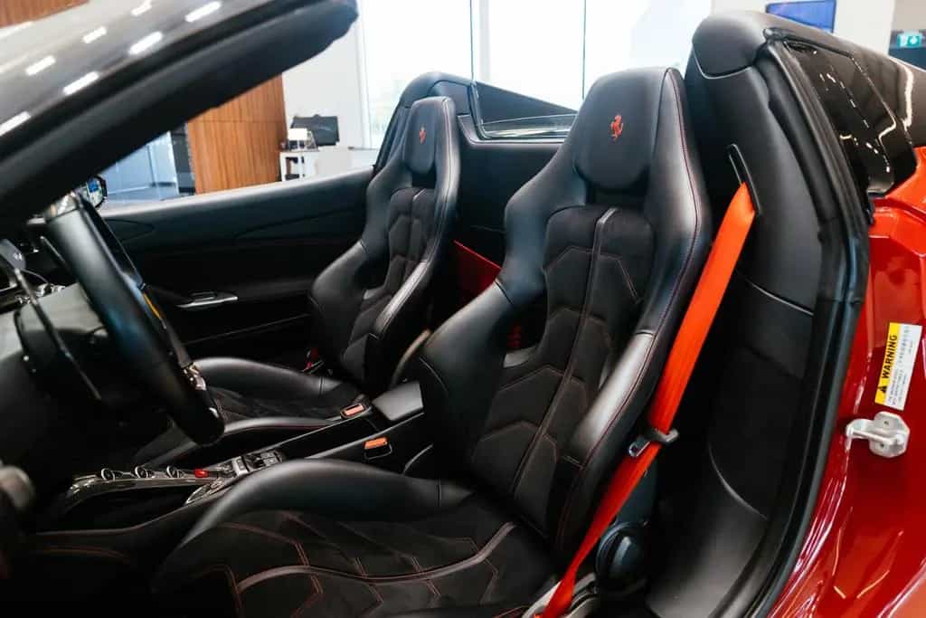 Ferrari 488 Spider / Racing-seats / Carbon 06/2016-photo-15