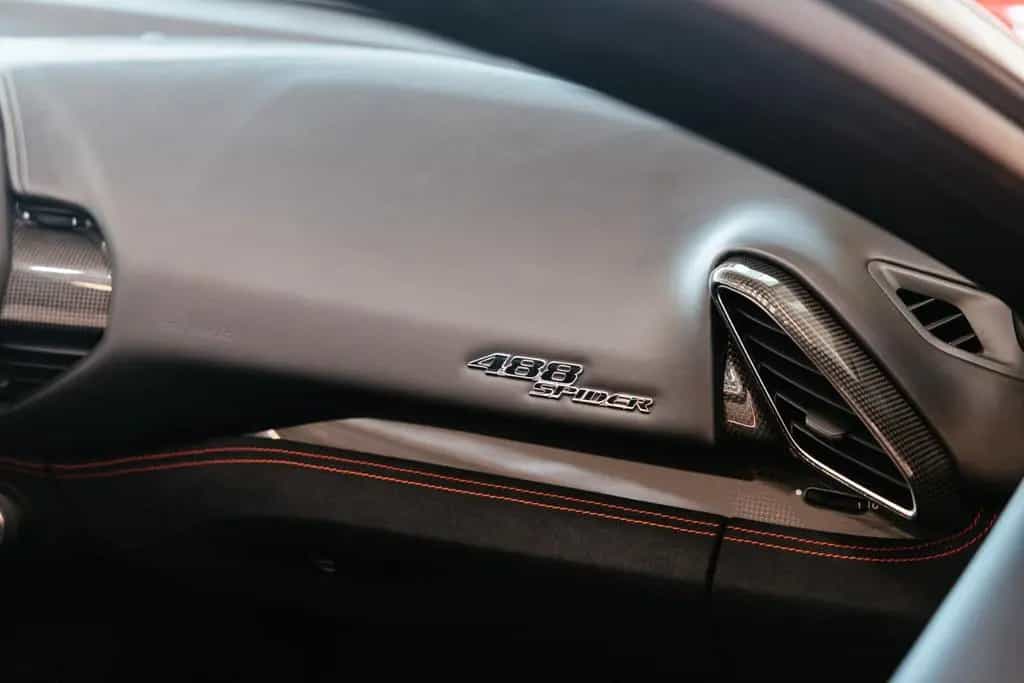 Ferrari 488 Spider / Racing-seats / Carbon 06/2016-photo-19