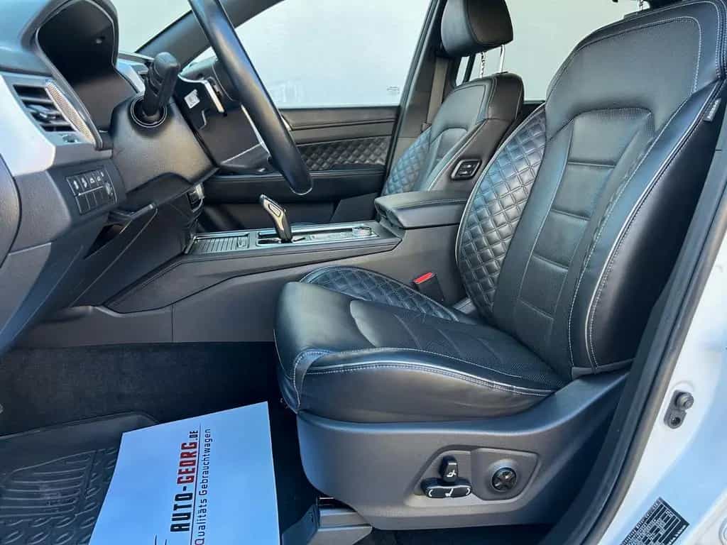 Ssangyong REXTON 2.2 Diesel Sapphire 4WD*7-SITZE* 02/2023-photo-9